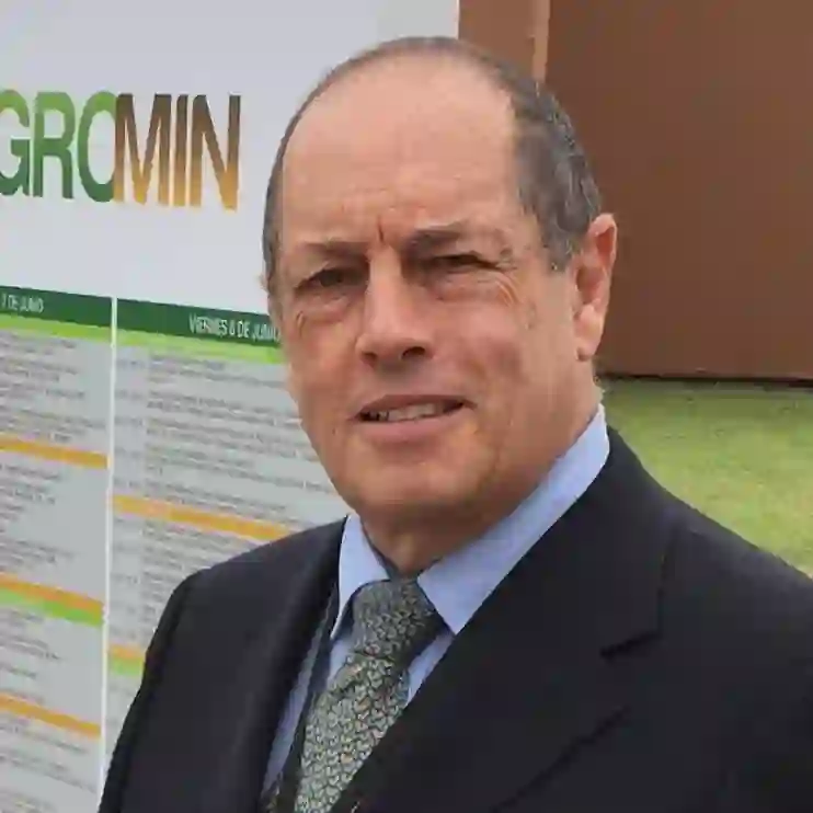 Dr. Juan Jose Marcelo Risi Carbone
